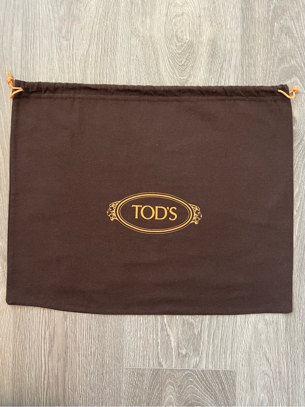 Tod’s dust bag (C362)